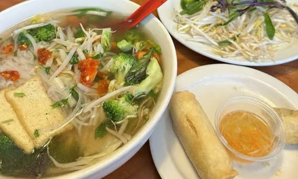 Phở rau cải Pho Lucky